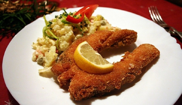 Lékaři připomínají: Pozor na kost v krku, popáleniny od oleje a samozřejmě pyrotechniku