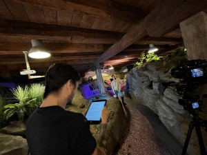 Zvířatům pomáhá i drastickými fotkami. Dokument Ve stínu přináší příběh terénní zooložky