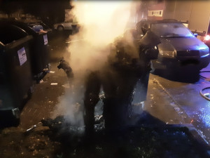 Zábavní pyrotechnika v centru Olomouce zapálila střechu. Přelom roku si vyžádal přes dvacet zásahů