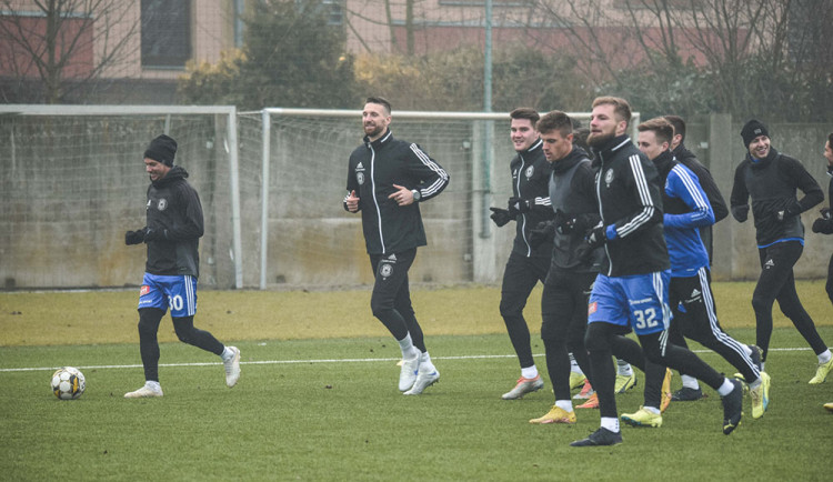 Fotbalisté Sigmy zahájili zimní přípravu ve fotbalovém areálu v Řepčíně