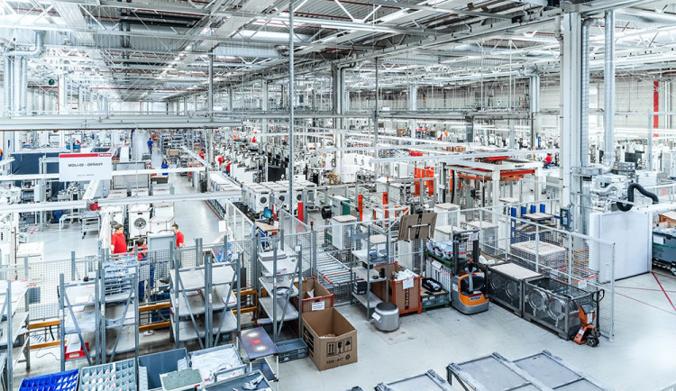 Výrobní část podniku Miele - ilustrační foto