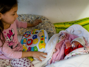 První Olomoučankou roku 2023 je Bella. Maminka se čtyřmi dcerami bydlí v azylovém domě