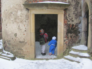 TIP NA VÍKEND: Tradiční Novoroční výstup na Helfštýn každoročně přiláká tisíce turistů. Koná se již zítra