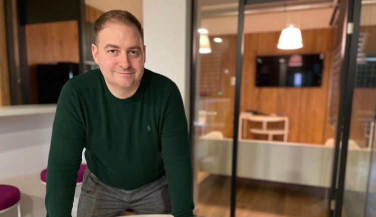 size3-1673277867706-241-nerudova-vypadava-ze-hry-favoritem-je-pavel-rika-bookmaker-pavol-bosko