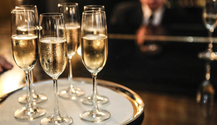 V Hradci se bude tančit, na spadnutí je městský ples