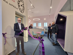 Designová studovna rozzářila uničovskou knihovnu. Ohlasy mě až překvapily, těší místostarostu