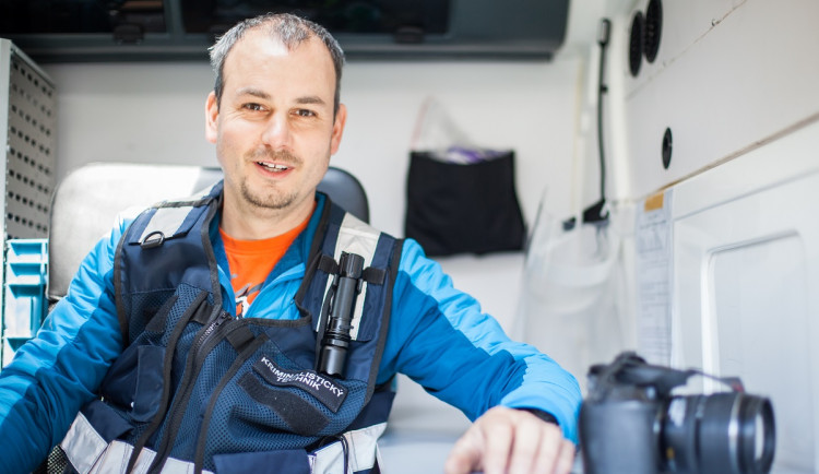 Policie ČR nabízí jistotu platu a místa mužům a ženám v produktivním věku