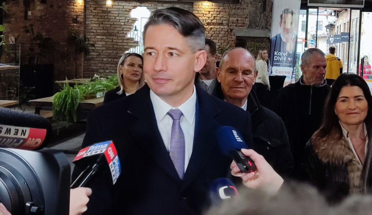 size3-1673726534823-241-podcenil-jsem-predvolebni-pruzkumy-rika-o-volbach-karel-divis-ve-verejnem-zivote-chce-zustat