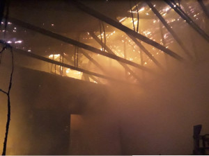 Ve Vrbátkách shořela střecha hasičské zbrojnice a místního skladu. Škoda vyšplhala na sedm milionů korun