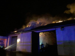 Ve Vrbátkách hořel sklad obecní techniky. Škoda vyšplhala na sedm milionů korun