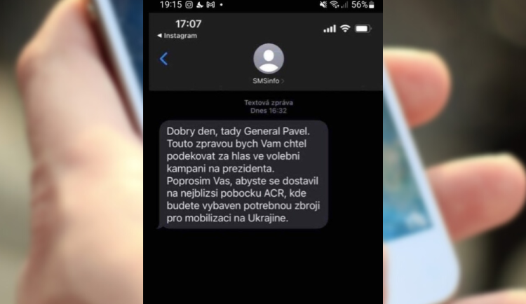 Běžte si pro zbroj k mobilizaci na Ukrajině, píše lidem falešný Pavel. Je to lež, reaguje. SMS vyšetřuje policie