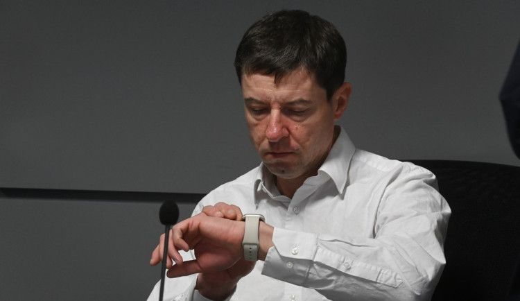 U soudu je muž z Přerovska, který podvedl přes 200 lidí o stamiliony. Hrozí mu až deset let