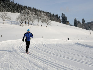 Lyže, termální bazény, saunové rituály i frgál, vyrazte na dovolenou do Velkých Karlovic
