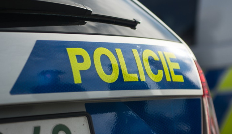 Přibývá dětské pornografie. Neposílejte nikomu nahotinky, radí policisté nezletilým