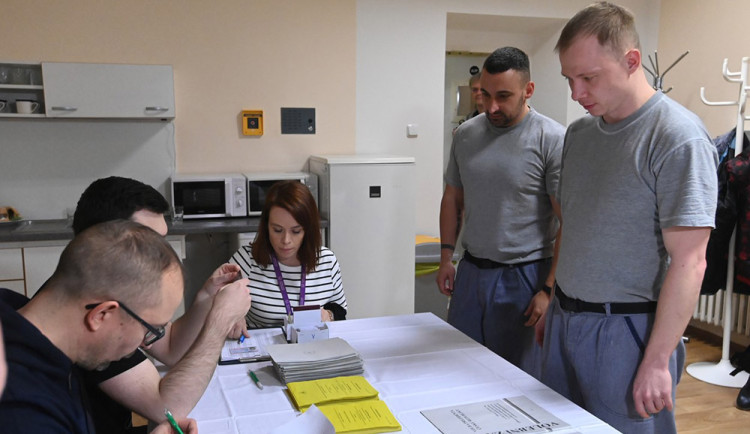 Prezidenta vybírali i za mřížemi. Televizní debaty vyvolávaly v olomoucké věznici vášnivé diskuze