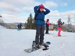 Jeseníky se radovaly ze sluníčka. Některá střediska měla výpadky, při těžbě spadl strom na elektrické dráty