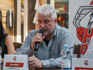 Fanoušci hokejové Olomouce se složili na pokutu pro manažera Fürsta, peníze pomohou mládeži