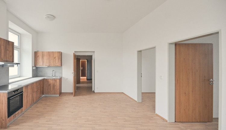 Hradec Králové nabízí opravené byty, o nových nájemnících rozhodne obálková metoda