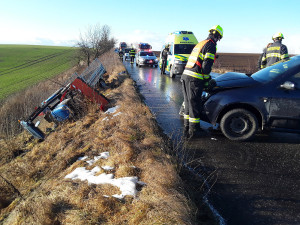 Na D35 u Litovle se zranili tři lidé. Dálnice na Olomouc je po sérii nehod zavřená