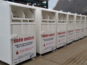 Obyvatelé Olomouce mohou využívat chytré kontejnery na textil a knihy. Získají kredity pro e-shop