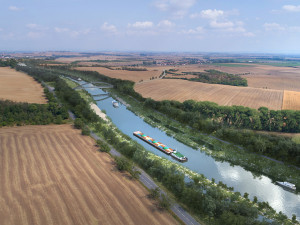Kanál Dunaj-Odra-Labe měl procházet krajem ze tří směrů. Zrušení plánu uvolní roky blokované pozemky