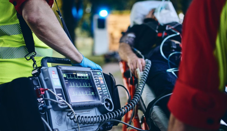 Záchranáři dostali nové multifunkční monitory s defibrilátorem