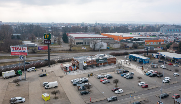 V Prostějově se otvírá McDonald’s. Bude první na Moravě se zelenými technologiemi