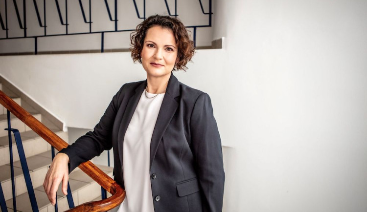 size3-16764607264807-2-jsme-zarukou-ze-regiony-vyuziji-117-miliard-z-eu-podle-pravidel-rika-reditelka-sekce-irop-centra-pro