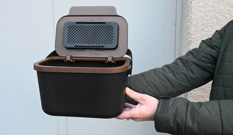 Po nádobách na gastroodpad se v Hradci jen zaprášilo, město nakoupí další