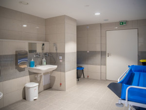 Olomoucká fakultní nemocnice zahájila provoz infekčního oddělení. V plánu je i nová klinika