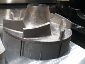 Kovová součástka pro Dlouhé Stráně vznikla na 3D tisku za dva týdny. Jinak by se čekalo měsíce