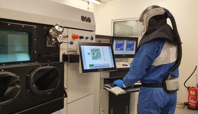 Kovová součástka pro Dlouhé Stráně vznikla na 3D tisku za dva týdny. Jinak by se čekalo měsíce