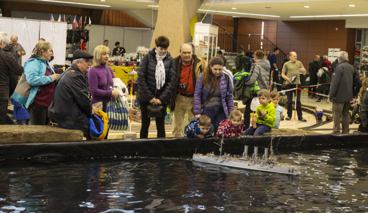 Noční vidění, drony i bitvy lodí. Interaktivní modelářská výstava ovládne olomoucké výstaviště