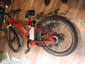 VIDEO: Osmičlenný gang narkomanů z Prostějova má na svědomí padesátku krádeží. Peníze šly na drogy