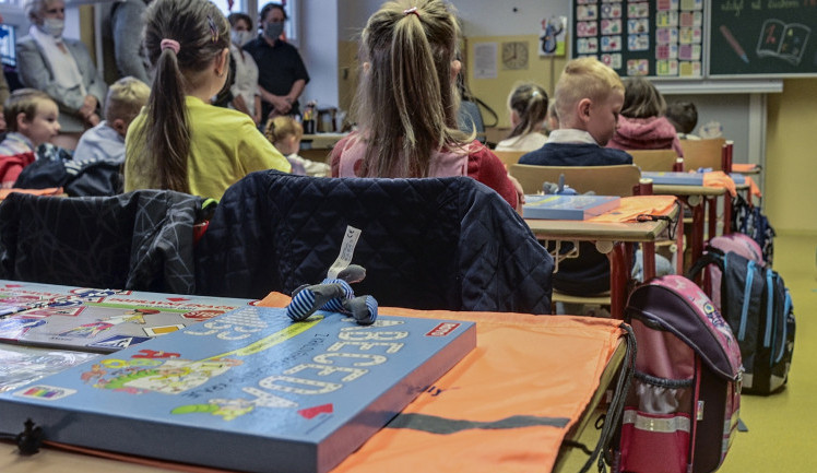 Děti uprchlíků považují české školy za lehčí než ukrajinské, zjistili vědci