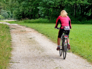 Cyklobus letos zaveze cyklisty z Prostějova do Jedovnice a nově také na Bouzov