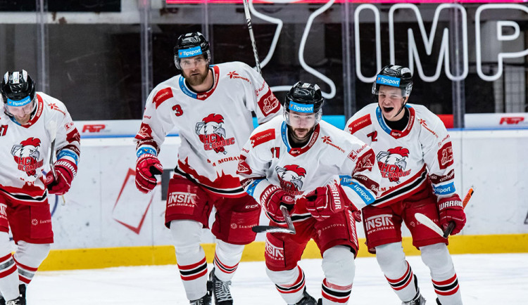 Bouřlivá atmosféra a boj o postup: hokejoví Kohouti mají mečbol proti Karlovým Varům