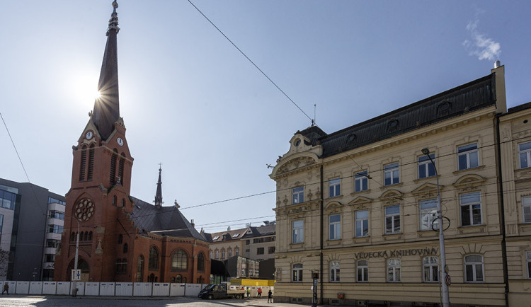 Na opravený Červený kostel získal Olomoucký kraj podporu přes 130 milionů