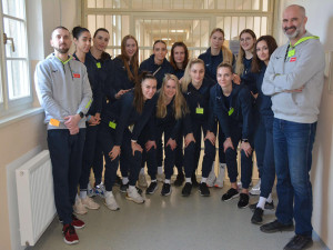 Překvapení před play-off. Trenér vzal olomoucké volejbalistky do věznice