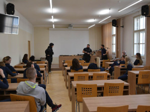 Překvapení před play-off. Trenér vzal olomoucké volejbalistky do věznice