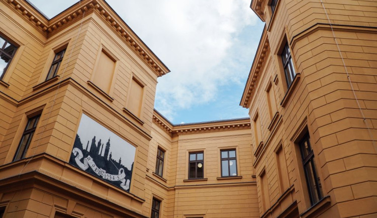 Za chvíli začne v Hradci Králové protest vysokoškolských pedagogů