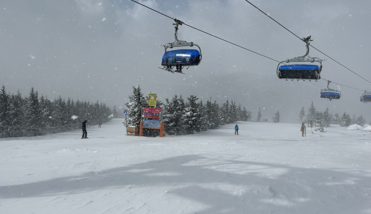 Nový prašan potěšil vlekaře i lyžaře, zima je zpět, na chvíli
