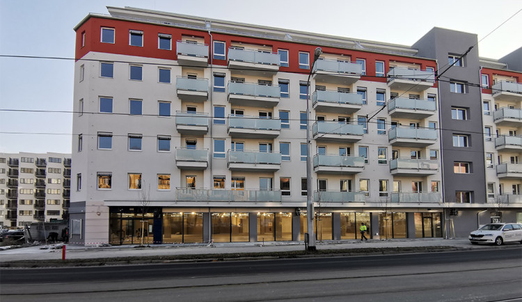 V Olomouckém kraji se loni dostavěl rekordní počet bytů. Trh ale brzdí vysoké úroky