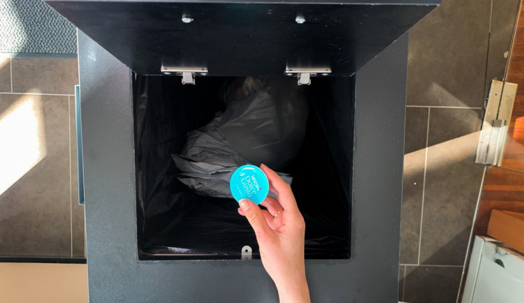 size3-16817183288134-241-kavove-kapsle-ci-obaly-od-polevek-tridite-je-spravne