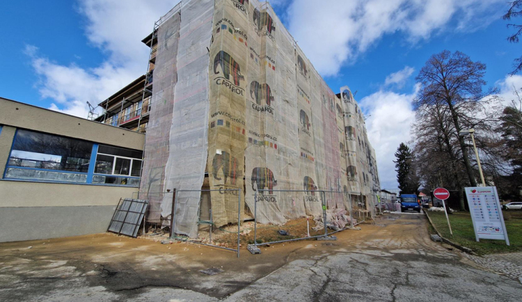 Rekonstrukce budovy v areálu šumperské nemocnice