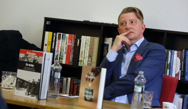 size3-16818456999746-139-jak-me-poznamenalo-badani-nevkladam-do-lidske-civilizace-prilis-nadeji-rika-jiri-padevet