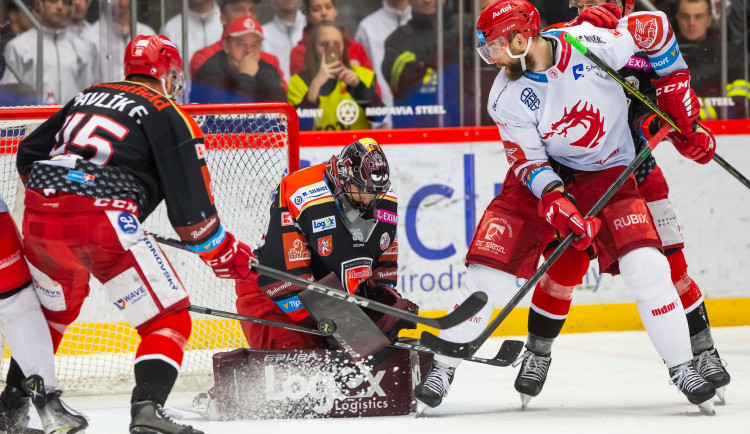 Je to o prvním gólu, říká hradecký Radovan Pavlík. Lístky na pátou bitvu jsou v prodeji