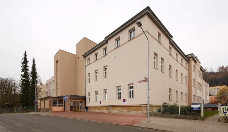 U trutnovské nemocnice vyroste parkovací dům za 190 milionů