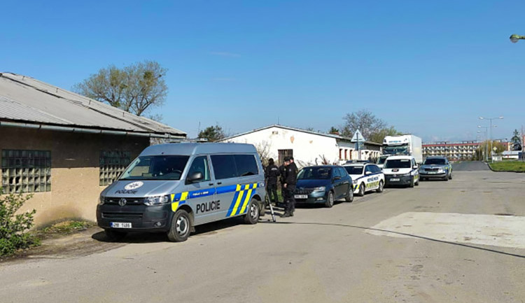Policie v Přerově kontrolovala vyloučené lokality i pořádek u obchodů