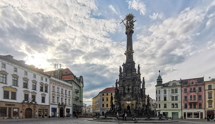 Sloup Nejsvětější Trojice projde obnovou. Olomoucká radnice bude hledat restaurátorskou firmu
